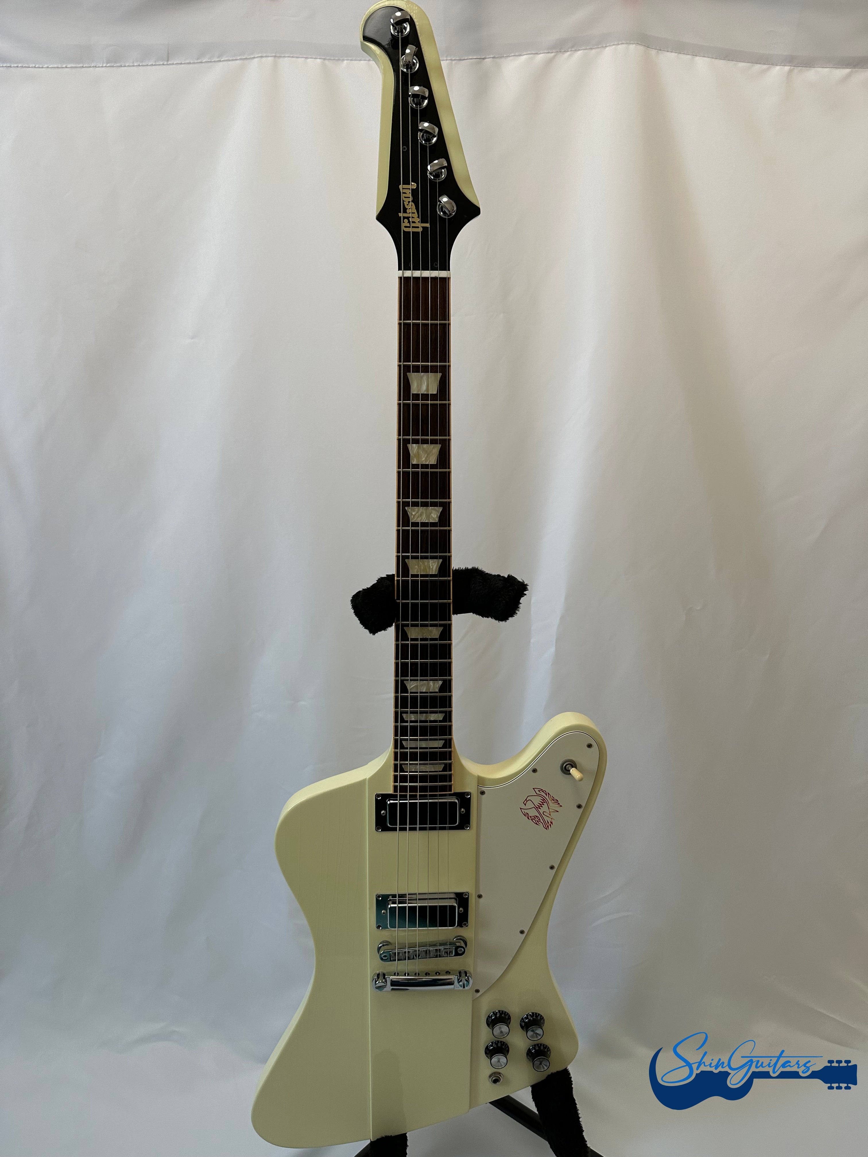 Gibson Firebird V 2013年 2013 Gibson Firebird V Vintage Sunburst - YouTube